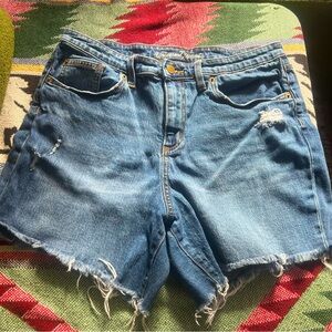 Universal Thread High Rise Raw Hem Distressed Denim Shorts size 12 w/ 5in inseam